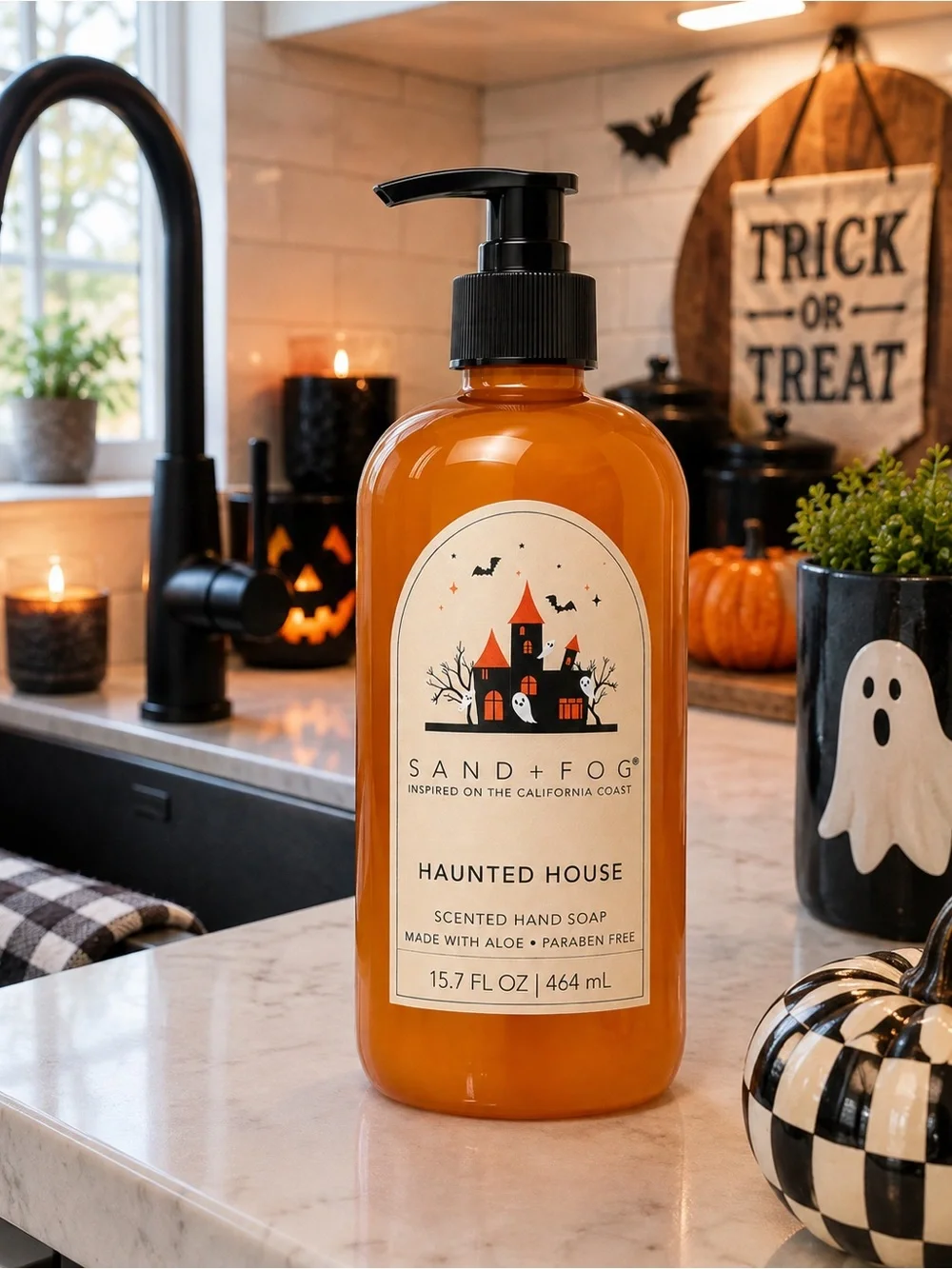 Sand + Fog Haunted House Scented Hand Soap – Halloween – 15.7 Fl Oz